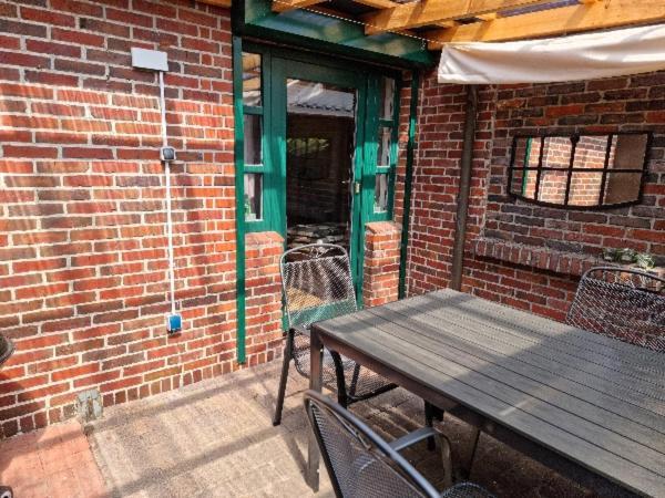 Kleiner Hookie In Hooksiel Mit Hund Villa Шилиг Екстериор снимка